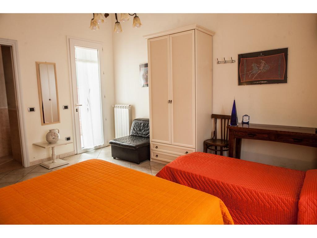טרקאזה Casa Vacanze Il Gatto Rosso חדר תמונה