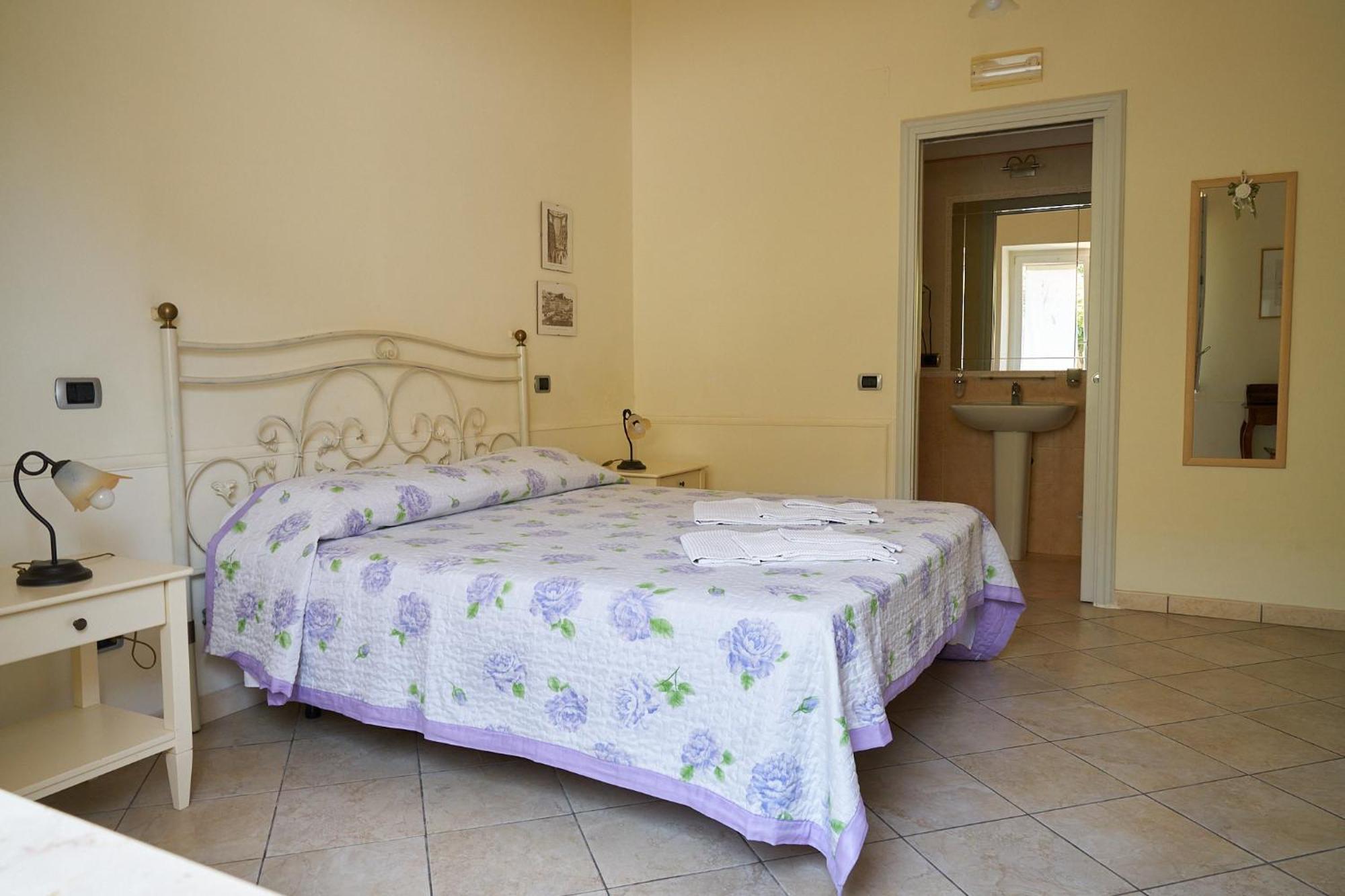 טרקאזה Casa Vacanze Il Gatto Rosso מראה חיצוני תמונה