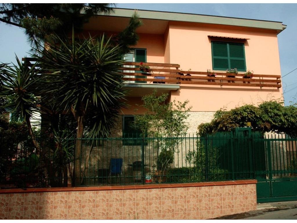 טרקאזה Casa Vacanze Il Gatto Rosso מראה חיצוני תמונה